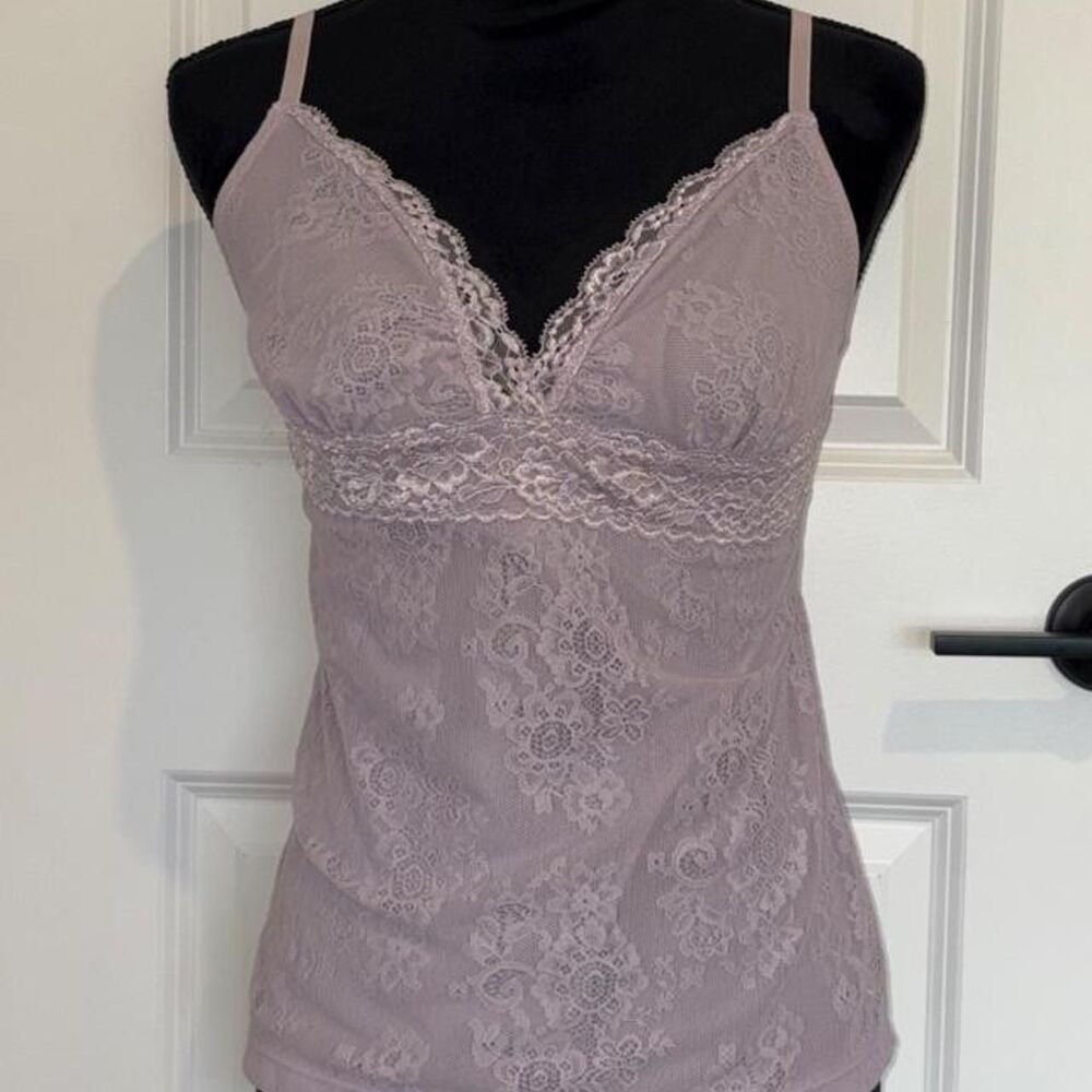 Vintage Moda International Lilac Lace Tank Top